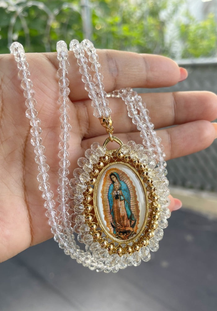 Collar Bordado Virgen