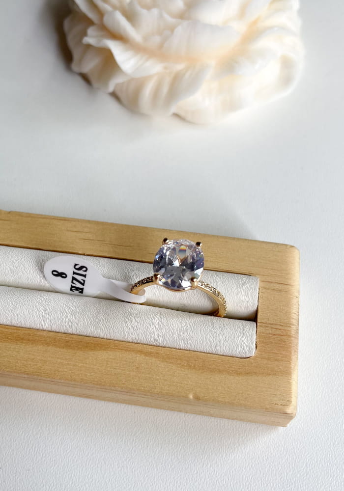 Anillo Solitario Dorado