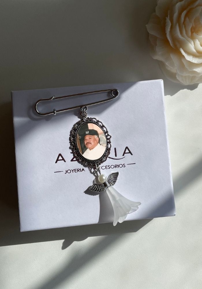 Broche Relicario Ángel