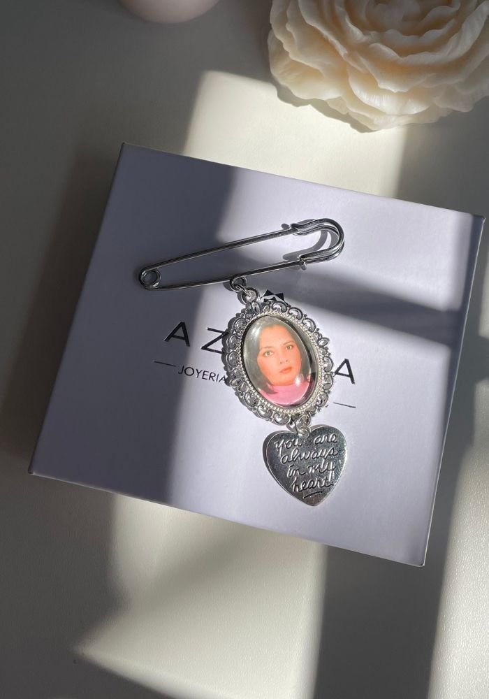 Broche Plateado Corazón