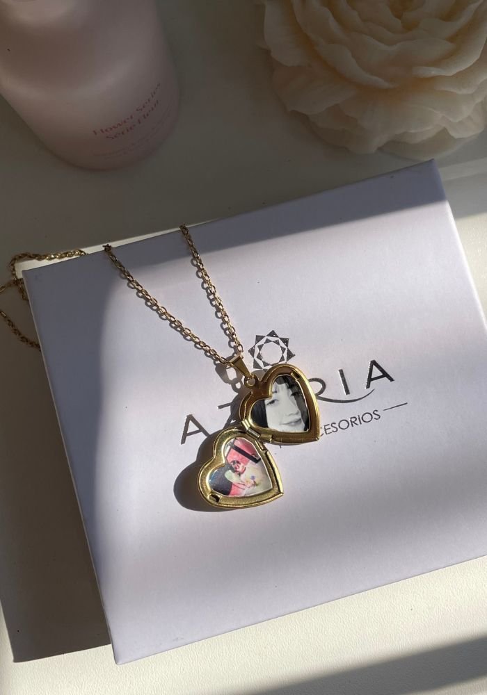 Collar corazón con fotos
