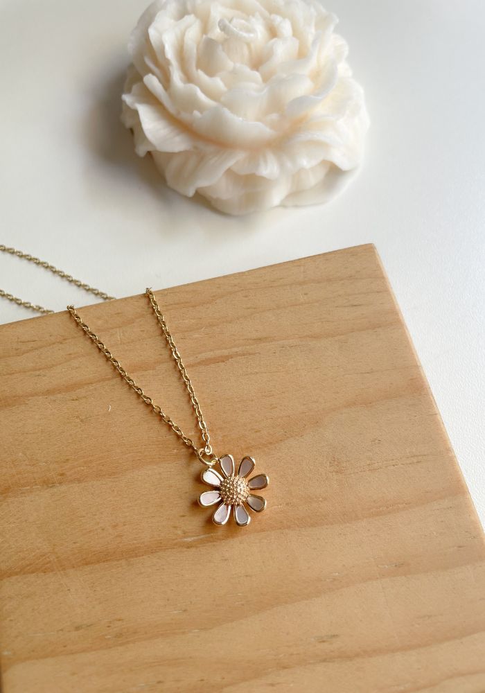 Collar Flor Margarita