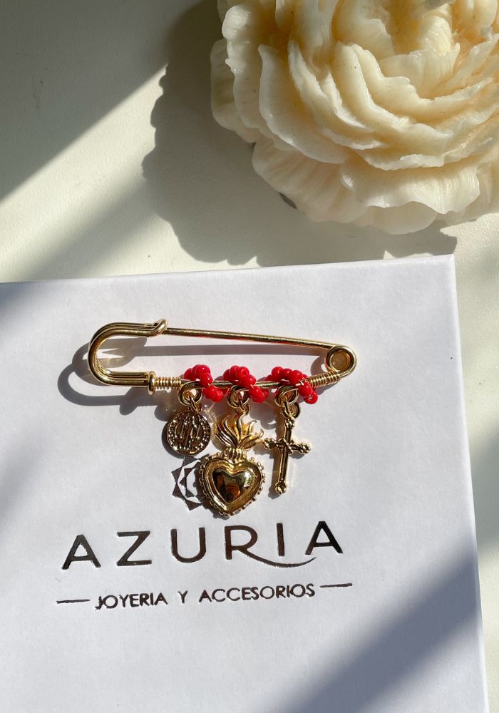 Pin Maternidad Corazón Sagrado