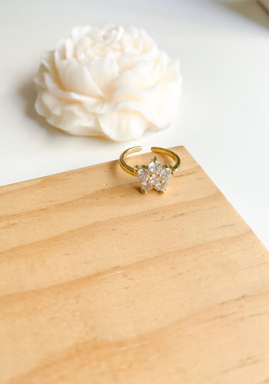Anillo Flor Ajustable con Zirconia