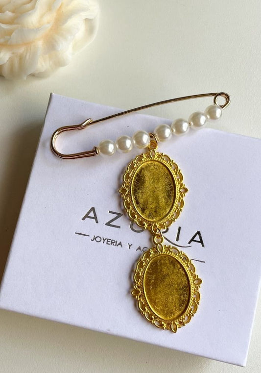 Broche Dorado con Perlas