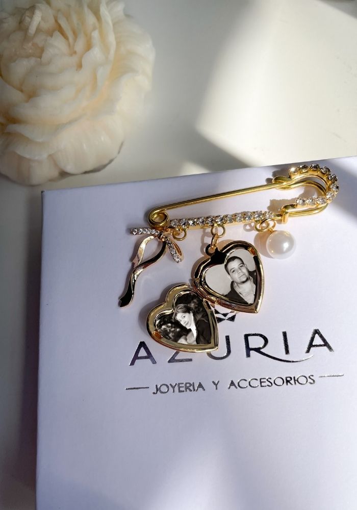 Broche Dorado con Brillos