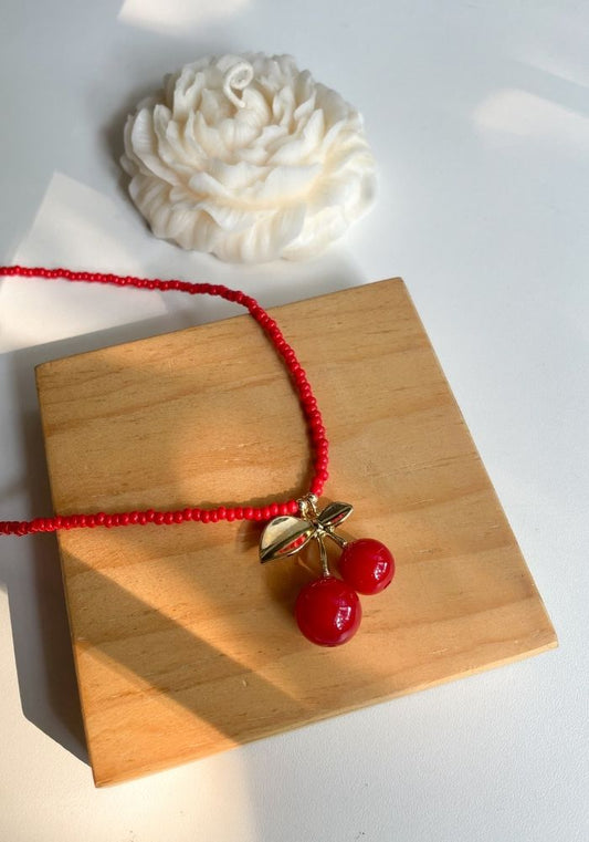 Collar Cherry