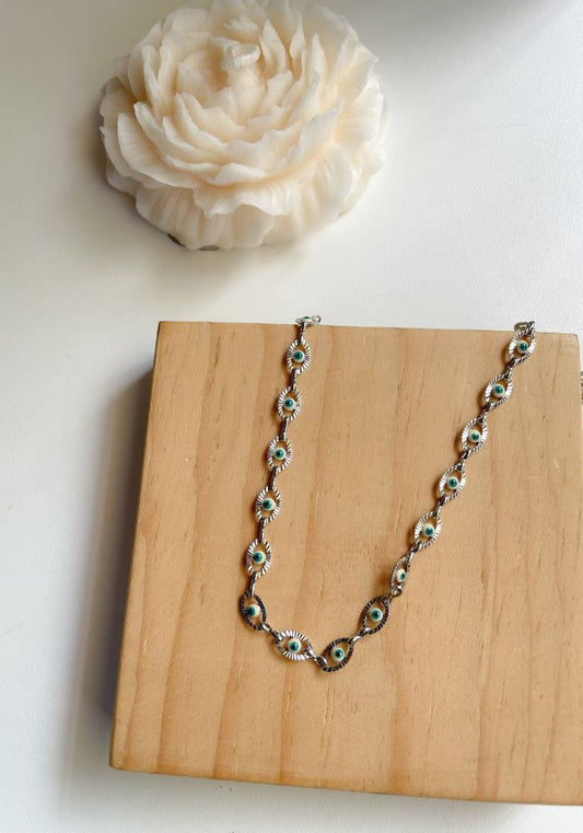 Collar Ojos Plateado