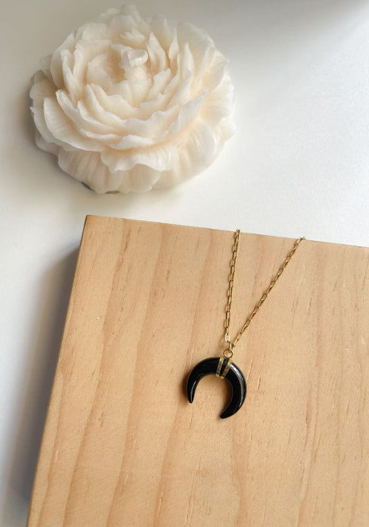 Collar Luna Negra